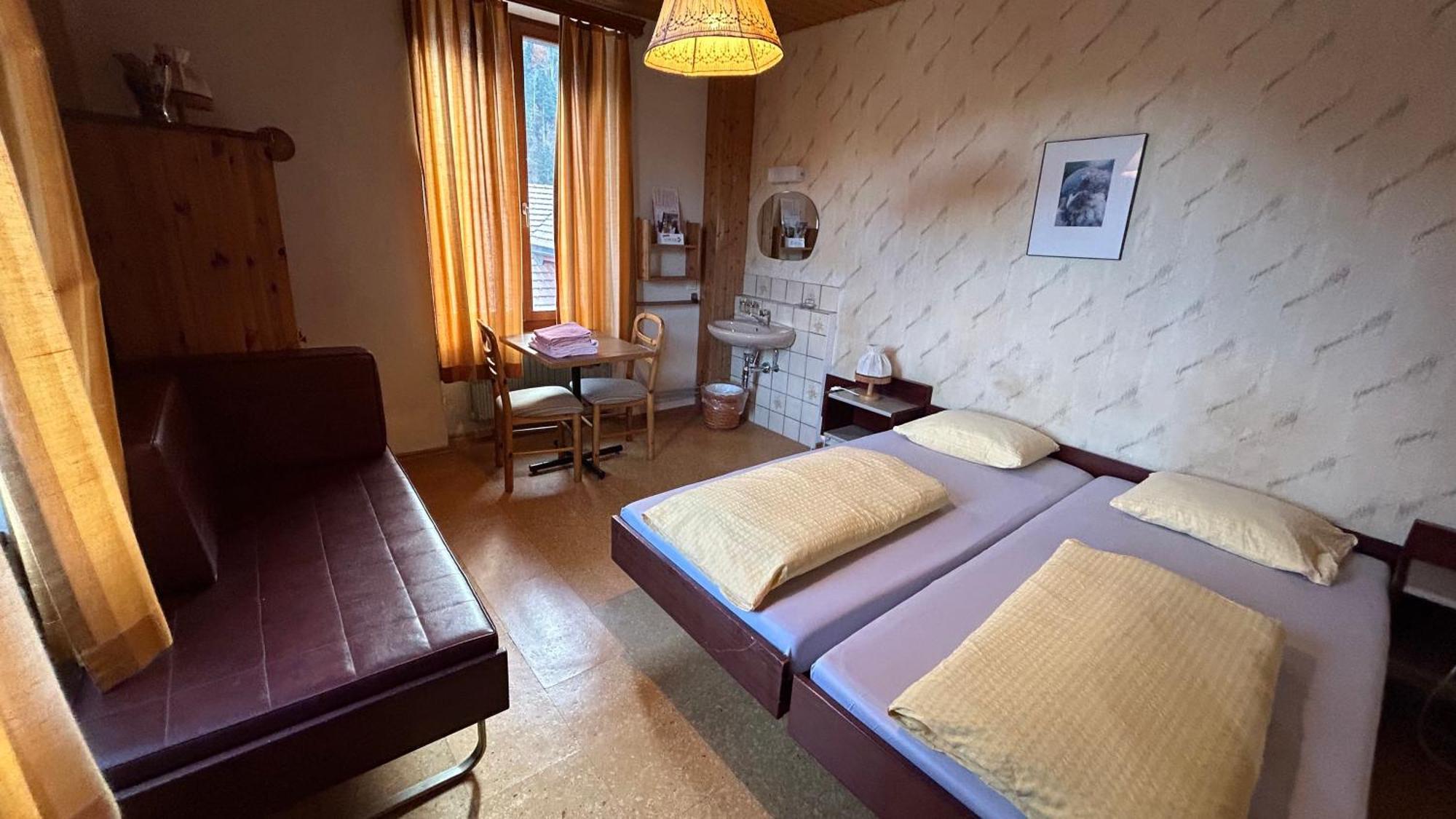 Maison D'Hotes De La Gare 몽보본 객실 사진