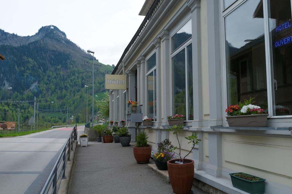 Maison D'Hotes De La Gare 몽보본 외부 사진